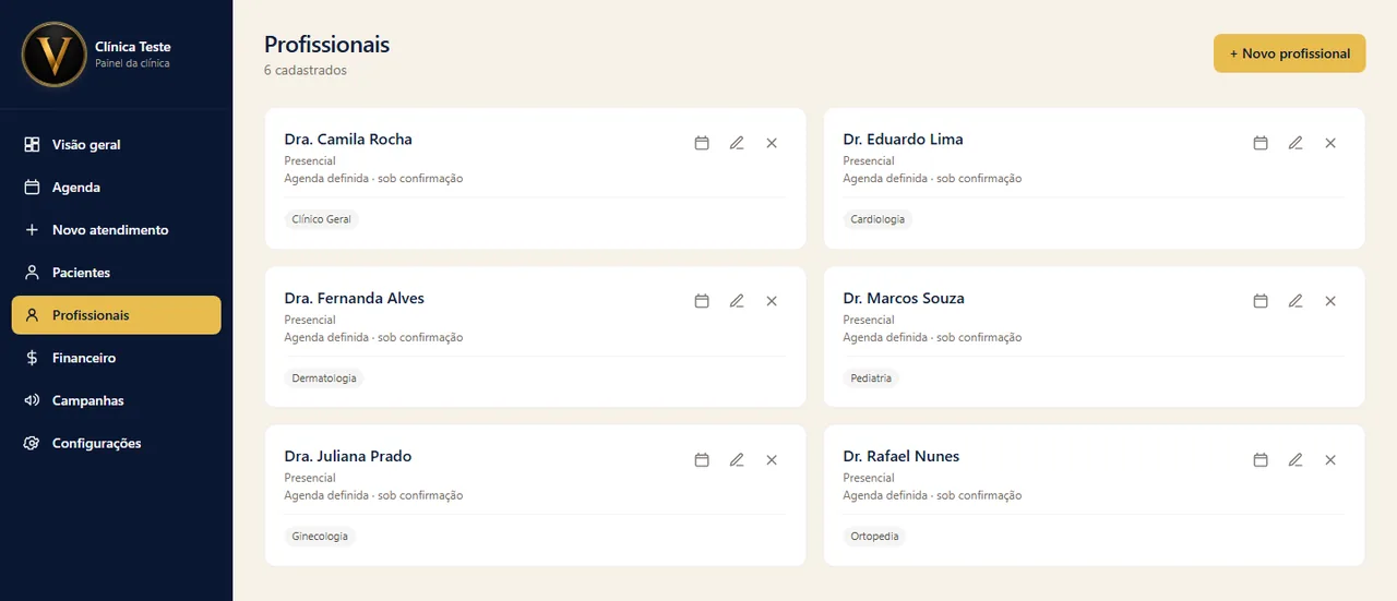 Clique para ampliar Cadastro de profissionais no painel da Visia, cada um com especialidade e login próprio